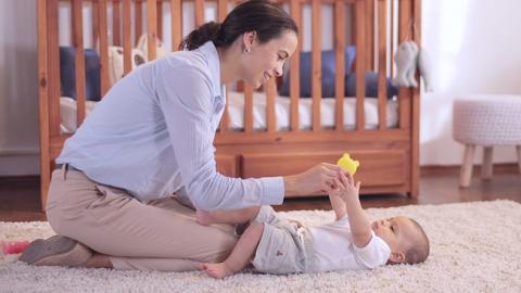  estimulación para bebés de 4 meses