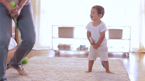 Actividad motriz para niños de 18 meses