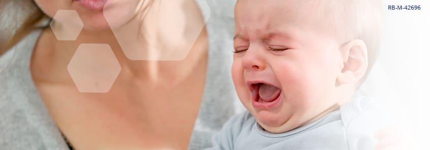 Bebé llorando por cólico